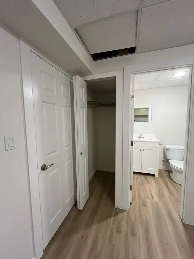 Handyman & Home Renovation Services553848912405473281