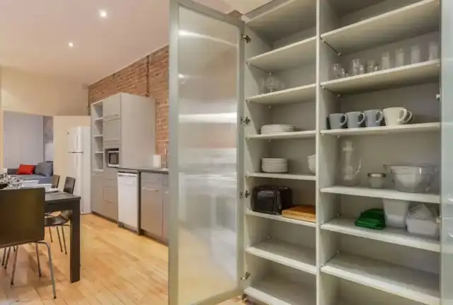 Beautiful 4BD 3BA Home in Trinity Bellwoods! in Ontario in Canada - Image 11
