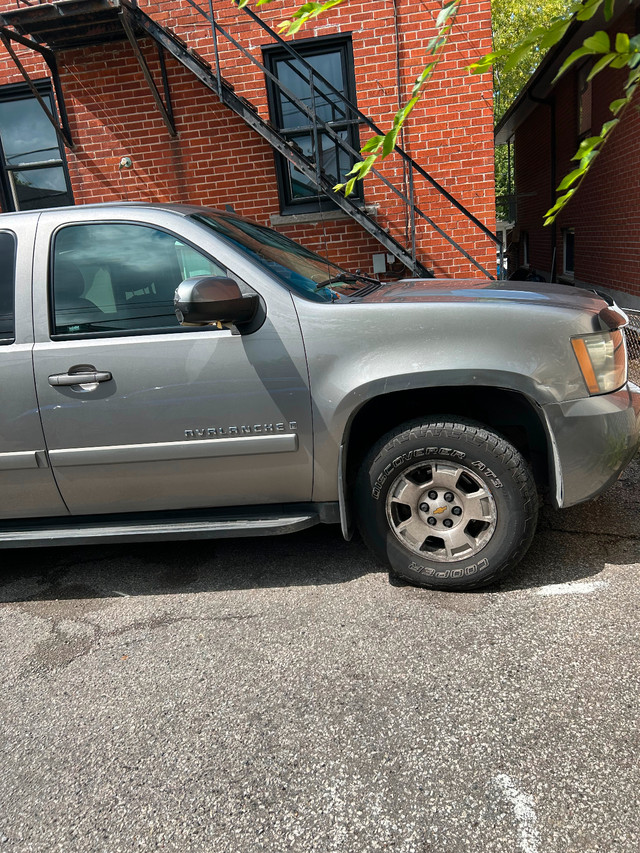 Chevrolet avalanche lt 5.3 running  well in Cars & Trucks in City of Toronto - Image 2
