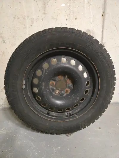 2 brand new Falken Winterpeak F-Ice 1 winter tires on five-bolt rims; driven less than 30km. 225 /60...