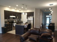 3 BR Executive Townhouse in Stittsville/Kanata, available now