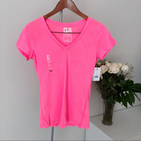 NWT Garage Electro Pink Basic V Neck Tee Women T-Shirt (Size L)