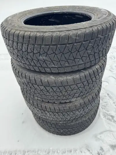 225/65/17 Bridgestone Blizzak DMV2 winter tires used 2 season on a sold 2022 Toyota RAV4. Tires have...
