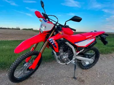 Only 375kms still in brand new condition. Has aftermarket Acrebis skid plate installed. Save over $1...