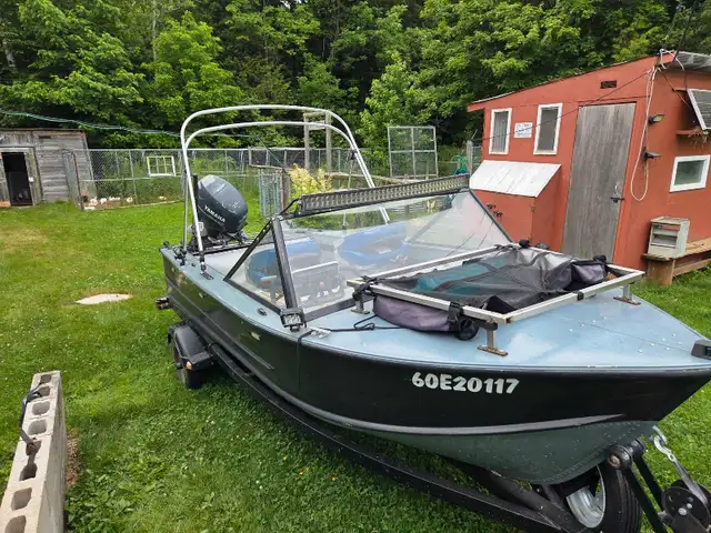 Fishing Boat63351295605891121