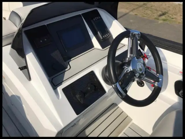 2021 Montara Surf Boss in Powerboats & Motorboats in Regina - Image 11