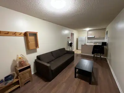 1 Bed, 1 Bath – Walk to Square One & Sheridan! Private entrance unit with backyard access, just 8 mi...