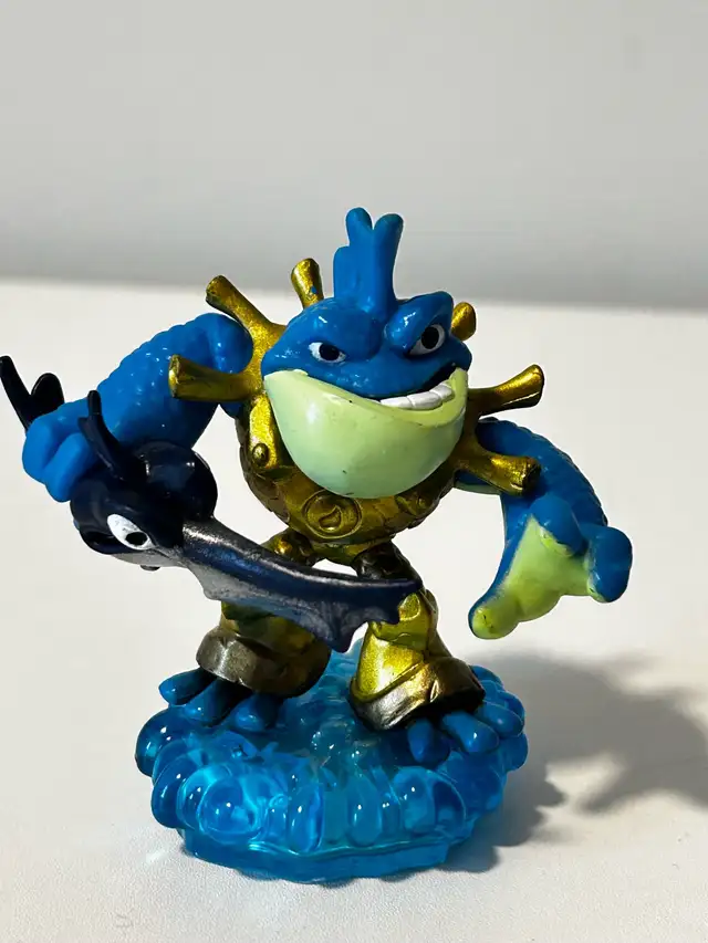 Skylanders SWAP Force Rip Tide Figure 84805888 Water 2013 in Toys & Games in Edmonton - Image 2