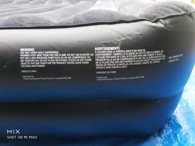 INFLATABLE MATTRESS in Bedding in City of Toronto - Image 5