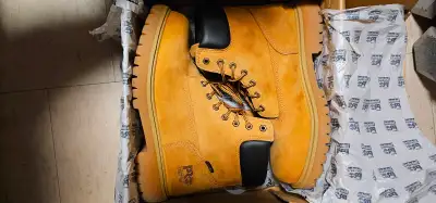 Men's shoes, View more