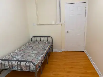 Best close York University room