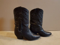 Western wear-Womens Laredo cowboy boots