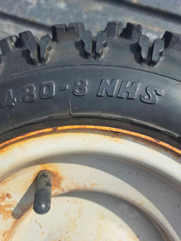 Lawn & Garden Tires in Lawnmowers & Leaf Blowers in Trenton - Image 4