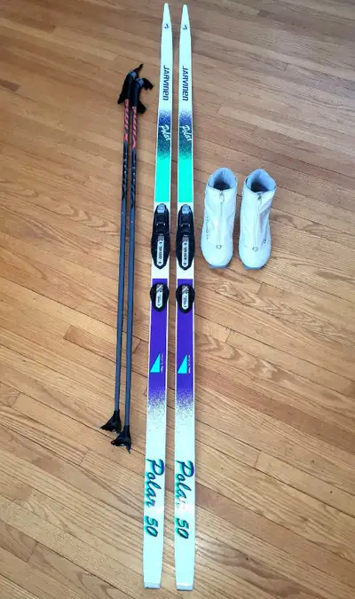 Cross Country Ski set Waxless - Womens 6 - 11 / Youth/Mens 5-10, View more
