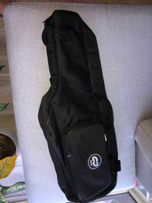 Saxophone's soft case $15 in Other in Mississauga / Peel Region - Image 7