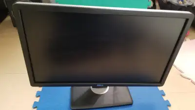 Dell Ultra Sharp IPS U2312HM / UltraSharp 2209WA 22" monitor, View more