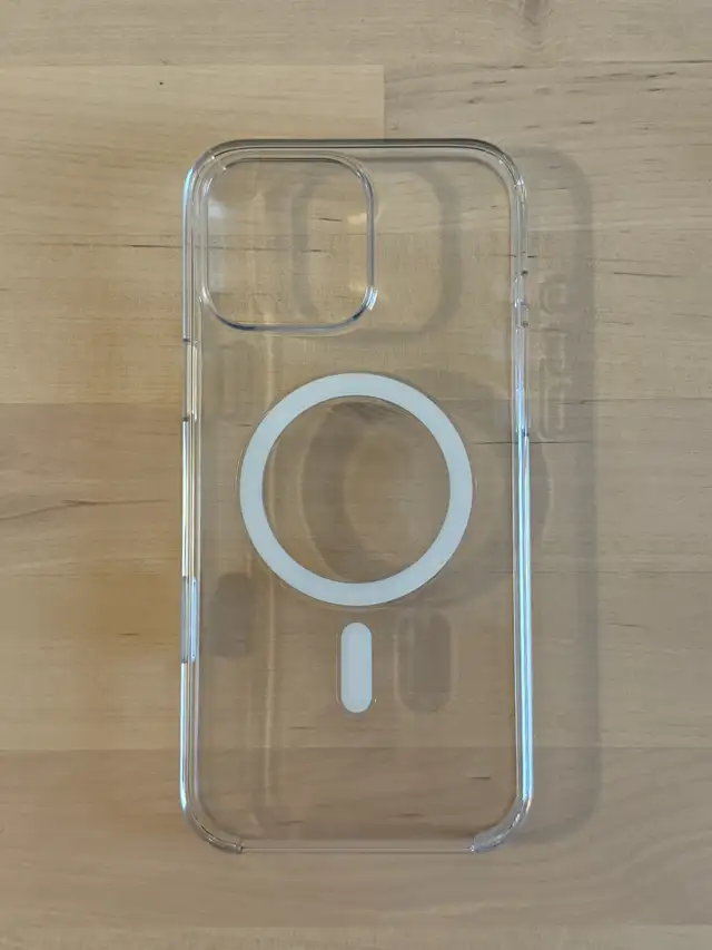 Clear Case with MagSafe for iPhone 16 Pro Max in Cell Phone Accessories in Markham / York Region - Image 2