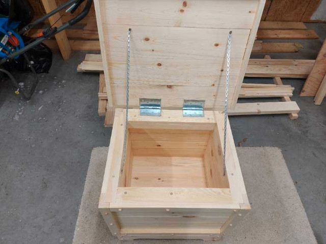 cedar chests in Arts & Collectibles in Kenora