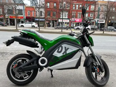 Emmo DX E-Motorcycle | Showroom Demo / As-New / Full Warranty, View more