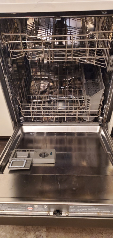 Maytag Dishwasher in Dishwashers in Edmonton - Image 3