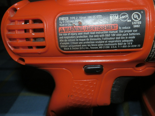 Black and Decker GC1800 / GC180WD 18V Drill, 1 Battery and Cover in Power Tools in Dartmouth - Image 4
