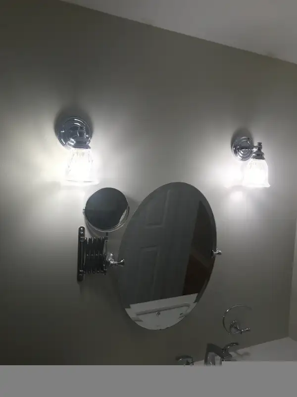 Moen Vanity mirror 19-inch W x 26-inch H, in Cabinets & Countertops in Gatineau - Image 8