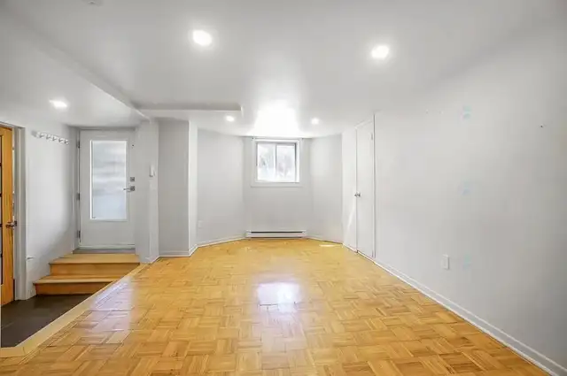 Basement Studio Apartment — Marcil & De Maisonneuve, NDG