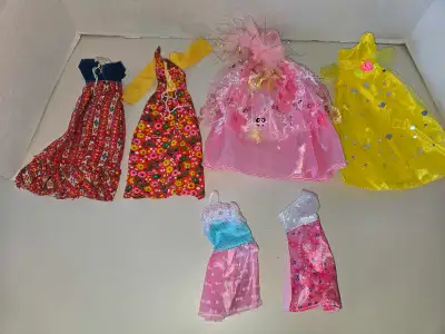 robe vêtements Barbie #69, View more