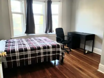 LARGE FURNISHED ROOM AVAILABLE ALL UTILITIES INCLUDED WITH WIFI