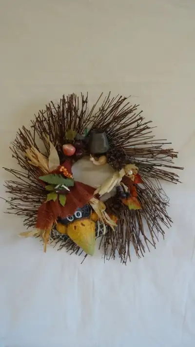 HALLOWEEN WREATH 20" x 18", View more