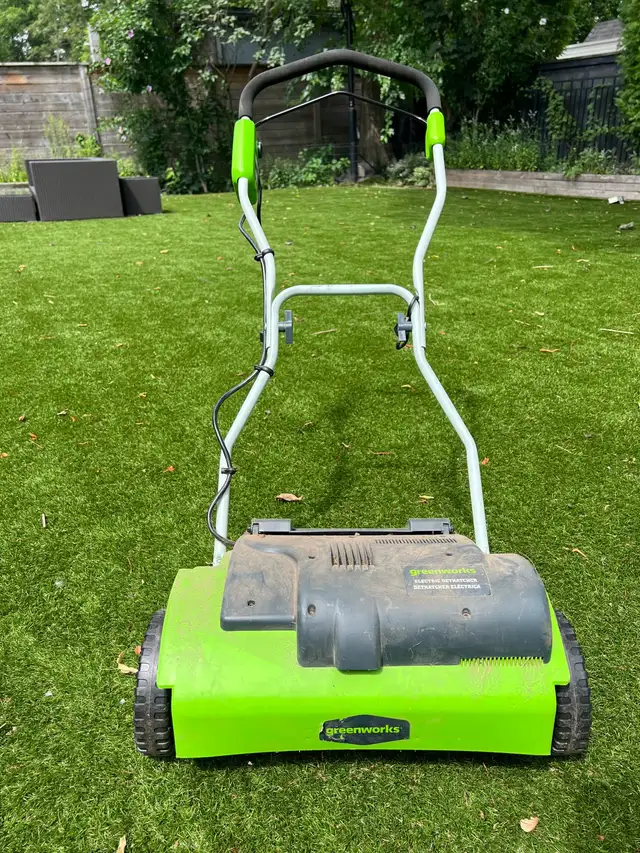 Greenworks Electric Dethatcher dans Outils d'extérieur et entreposage dans Région de Mississauga/Peel - Image 2