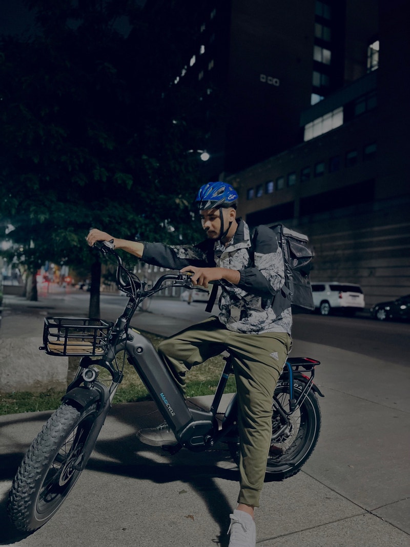 Selling my new magi cycle goes up to 90 km beast Ebike go 41km/h