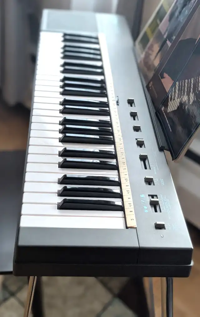 YAMAHA PSR-15 DIGITAL KEYBOARD SYNTHESIZER62864365358595123