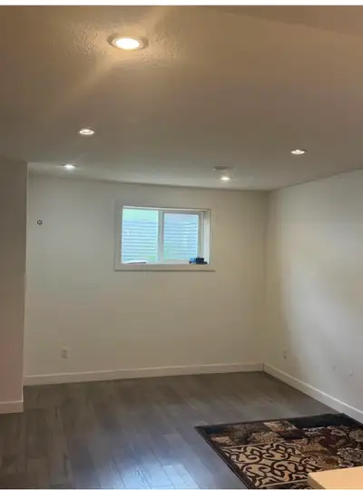 Spacious and bright 2-bedroom legal basement suite featuring: * 2 Bedrooms * Separate private entran...