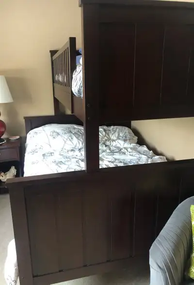 Bunkbeds (single over double), View more