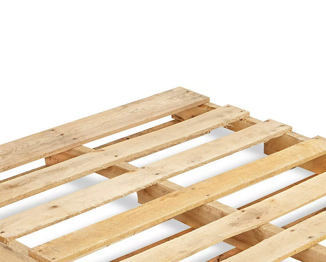 Palettes  europeenne en bois a vendre dans Autre  à Ville de Montréal