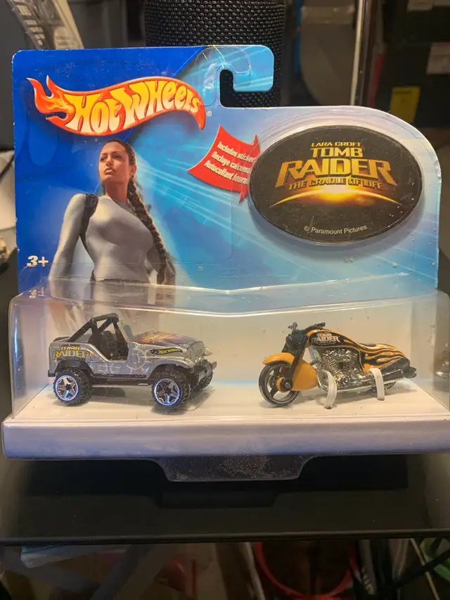 Hot Wheels Tomb Raider Set in Toys & Games in Kitchener / Waterloo - Image 2