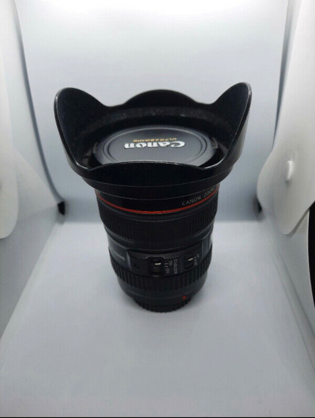  EFCanon EF 24-105mm Lens in Cameras & Camcorders in City of Toronto