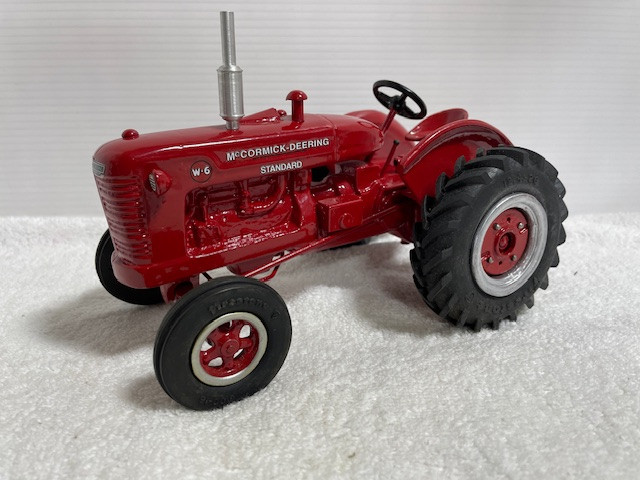 *RARE* McCORMICK-DEERING W-6 Farm Toy Tractor in Toys & Games in Regina