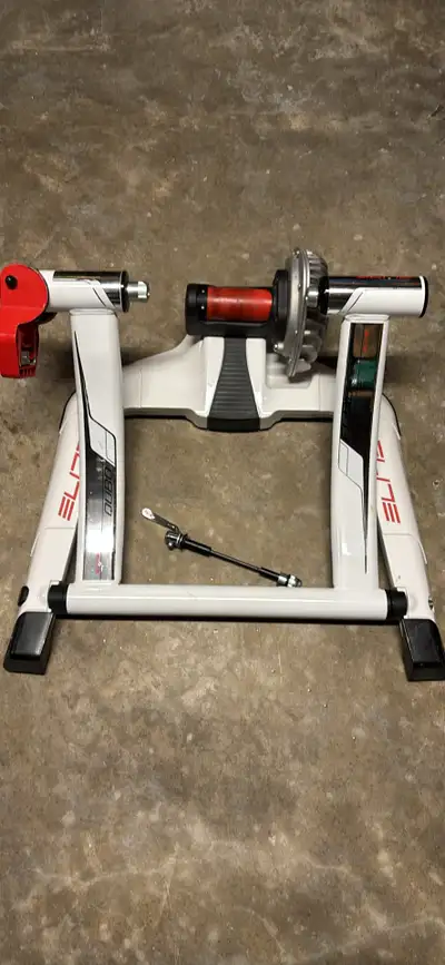 Bike Trainer - Elite Qubo Fluid Training, View more