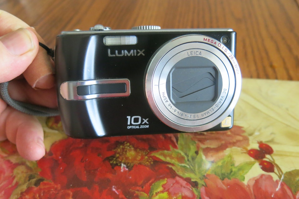 Panasonic Lumix model DMC-TZ3 | Cameras & Camcorders | Lethbridge ...