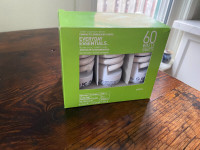 New in Box Everyday Essentials Compact Fluorescent Bulbs 6 Pack