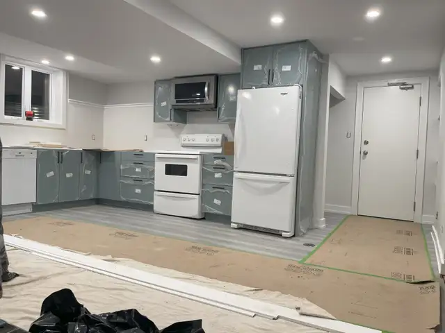 Two bedroom apartment in Westboro triplex, available October 1st63849107344513121
