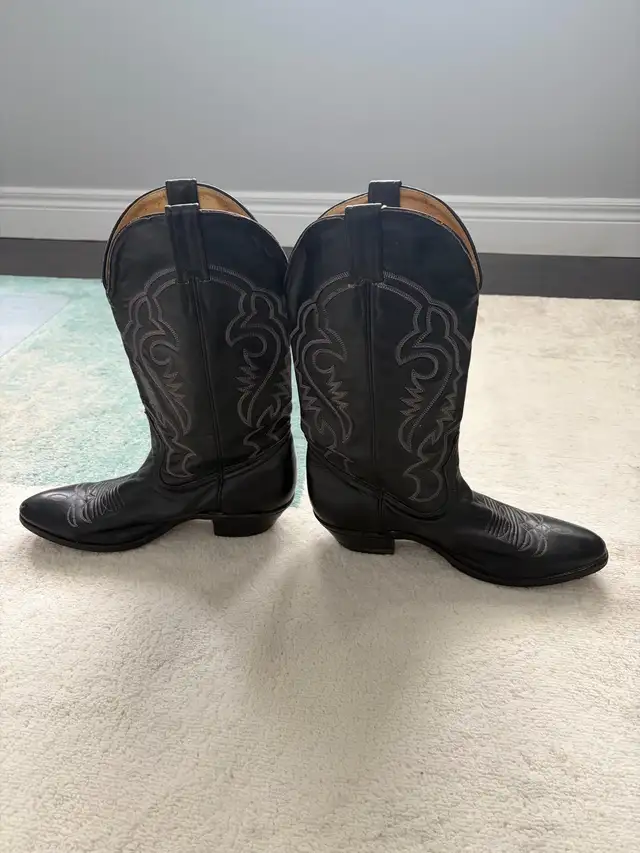 Boulet black leather cowboy/western boots men’s size 9.5 3e  in Men's Shoes in Oakville / Halton Region - Image 4