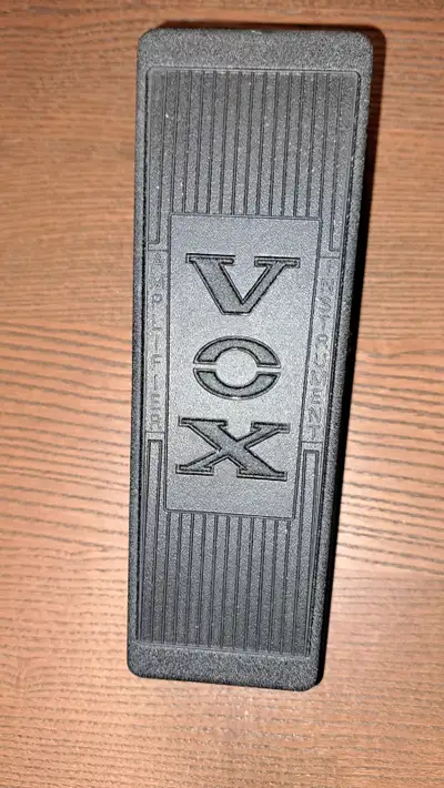 Vox V845 Wah-Wah Pedal, View more