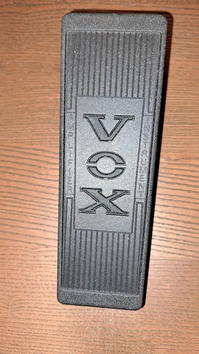 Vox V845 Wah-Wah Pedal in Amps & Pedals in City of Toronto - Image 2