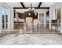 Regalo 4 in 1 play yard/child gate