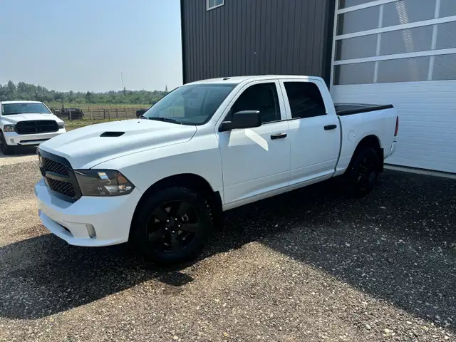Low milage 2023 Dodge Ram