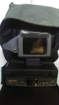Sansui AC DC Mobile VHS Video Player & TV Traveller 