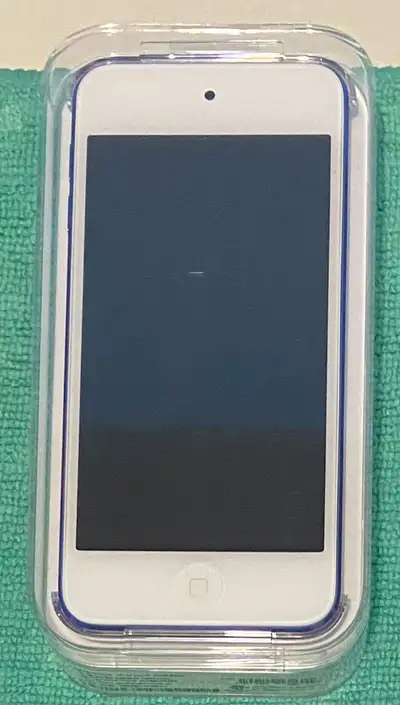 ipod touch pas écouter et fil lightning dans sa boite original avec papier et case otterbox box un p...